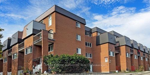 319-1455 Williamsport Dr, Mississauga, ON, L4X2T5 | Card Image