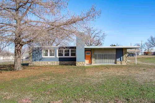 1120 N 7th St, PERRY, OK, 73077-3213 | Card Image