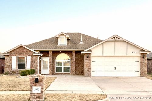 1030 E 148th St S, Glenpool, OK, 74033-4460 | Card Image
