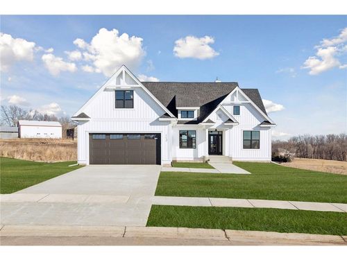 112 E Brewer Street, Roberts, WI, 54023 | Card Image
