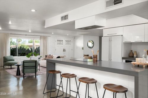 11216 N 39th Place, Phoenix, AZ, 85028 | Card Image