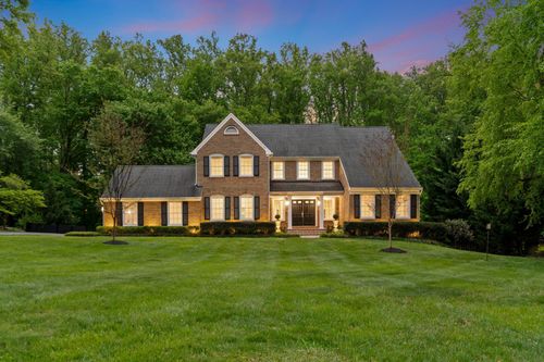 6609 Heidi Ct, MCLEAN, VA, 22101-1606 | Card Image