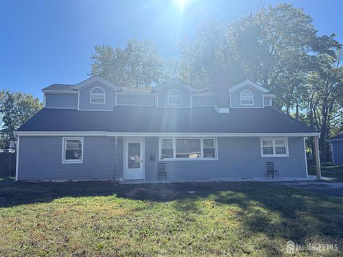 19 Lahiere Ave, Edison, NJ, 08817-3207 | Card Image