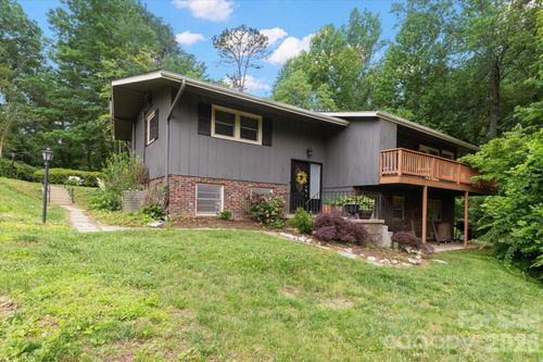 132 E Whisperwood Cir, Hendersonville, NC, 28791-8017 | Card Image