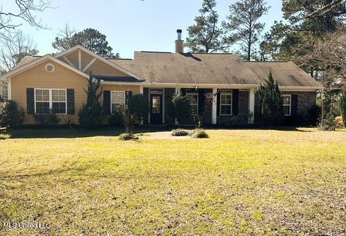 24 Toby Roy Rd, Lumberton, MS, 39455-8234 | Card Image
