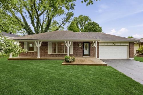 18719 Gateway Dr, Independence, MO, 64057-1630 | Card Image