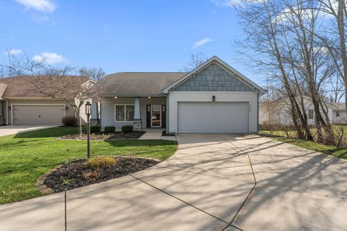 3700 Highland Cir, Valparaiso, IN, 46383 | Card Image