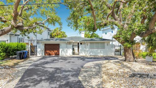 3800 Shore Acres Blvd Ne, ST PETERSBURG, FL, 33703-6056 | Card Image