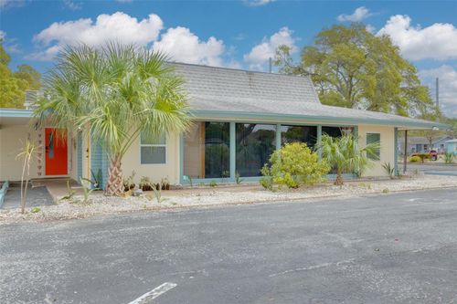 3527 1st Ave S, St Petersburg, FL, 33711-1303 | Card Image