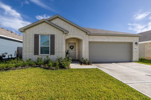 2420 Grace, Bay City, TX, 77414 | Card Image