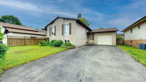 57 Cambridge Cres, Brockville, ON, K6V6L7 | Card Image