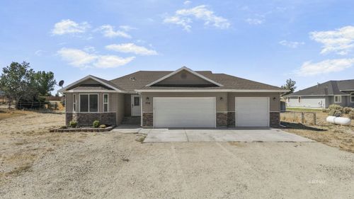 279 Flora Drive, Spring Creek, NV, 89815 | Card Image