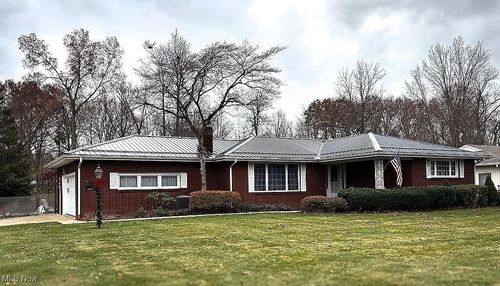 1390 Waverly Dr Nw, Warren, OH, 44483-1718 | Card Image