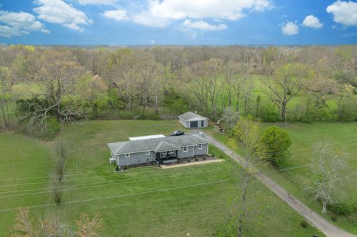 6708 Highway 100, Bon Aqua, TN, 37025-1381 | Card Image