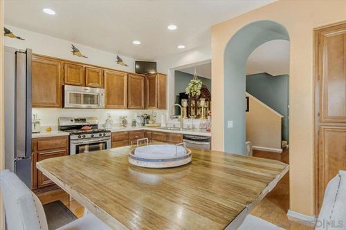 unit-2-6373 Avenida De Las Vistas, San Diego, CA, 92154-6608 | Card Image