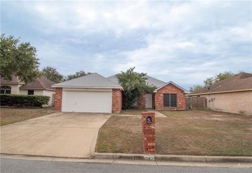 2717 Umbrellabird Avenue, McAllen, TX, 78504 | Card Image