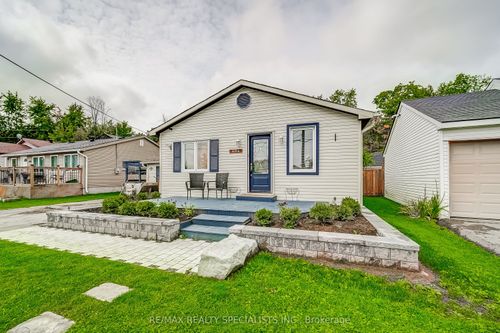 {{alt}} | Card Image