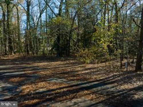 111 Surrey Dr, SEAFORD, DE, 19973-1804 | Card Image