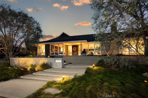 1425 La Perla Ave, Long Beach, CA, 90815-4132 | Card Image