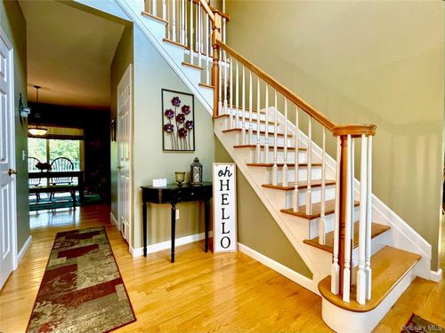 12 Jansen Ct, Walden, NY, 12586-3051 | Card Image