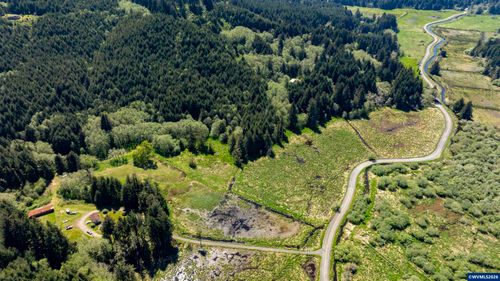 94101 North Way Ln, North Bend, OR, 97459 | Card Image