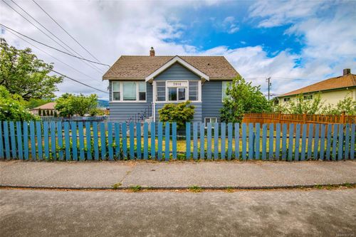 3906 10th Ave, Port Alberni, BC, V9Y4W9 | Card Image