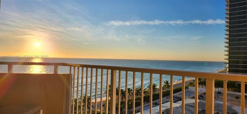 apt-9l-1950 S Ocean Dr, Hallandale Beach, FL, 33009-5942 | Card Image