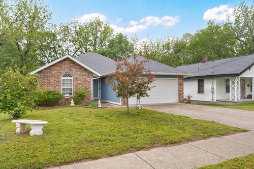 2122 N Nettleton Ave, Springfield, MO, 65803-1338 | Card Image