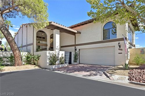 2213 Plaza Del Puerto, Las Vegas, NV, 89102-4045 | Card Image