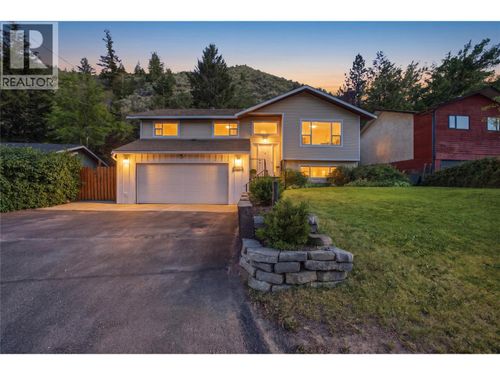 6273 Dallas Dr, Kamloops, BC, V2C4X6 | Card Image