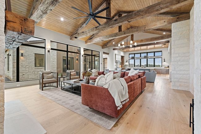 1318 Countryside Bnd, House other with 4 bedrooms, 5 bathrooms and 6 parking in Fredericksburg TX | Image 15