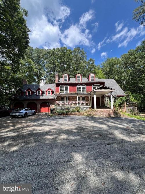 8605 Running Fox Ct, FAIRFAX STATION, VA, 22039-2723 | Card Image