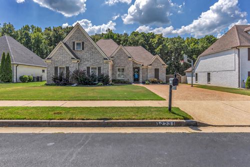 12231 Chapel Meadow Ln, Lakeland, TN, 38002-4581 | Card Image