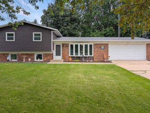 808 Virginia Avenue, LENA, IL, 61048 | Card Image
