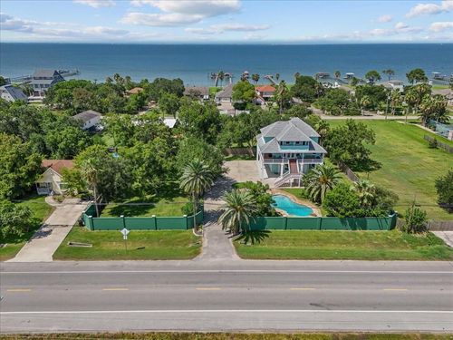 2564 E Bayshore Dr, San Leon, TX, 77539-9698 | Card Image