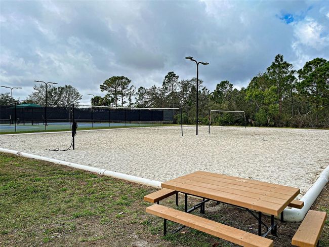 11815 Tempest Harbor Loop, House other with 3 bedrooms, 2 bathrooms and null parking in VENICE FL | Image 46