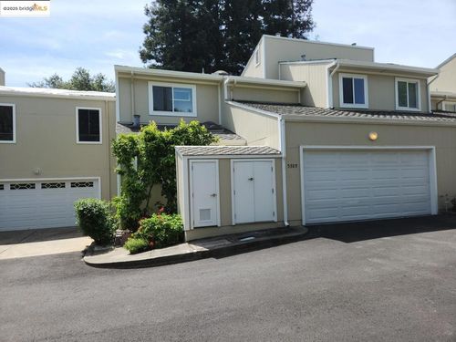 5389 San Simeon Pl, Castro Valley, CA, 94552-2645 | Card Image
