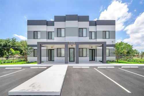 2-309 Nw 7th Ct, Hallandale Beach, FL, 33009-2326 | Card Image