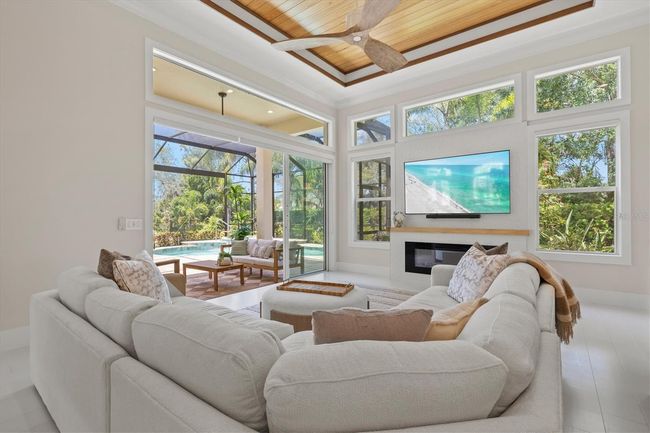 12311 Newcastle Pl, House other with 4 bedrooms, 3 bathrooms and null parking in LAKEWOOD RANCH FL | Image 39
