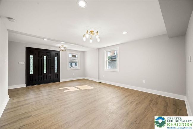 A - 8255 Mertztown Rd, Home with 6 bedrooms, 3 bathrooms and null parking in Alburtis PA | Image 7