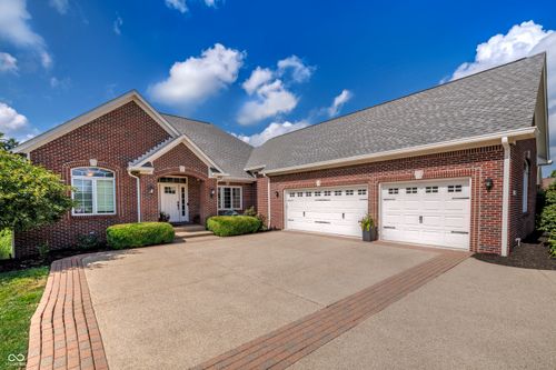 16483 Valhalla Dr, Noblesville, IN, 46060-7174 | Card Image