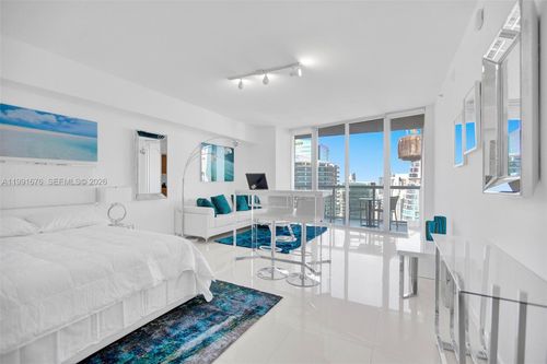 5010-475 Brickell Ave, Miami, FL, 33131-2713 | Card Image