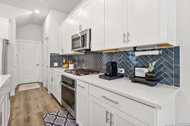 UNIT-33 - 5843 Whitby Rd, House other with 3 bedrooms, 3 bathrooms and null parking in San Antonio TX | Image 12