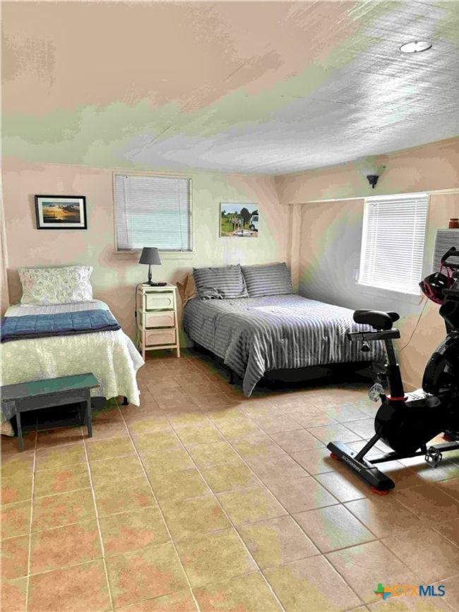 604 W Maple St, House other with 5 bedrooms, 3 bathrooms and null parking in Port O Connor TX | Image 28