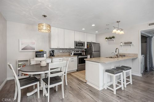 p-160-21981 Rimhurst Dr, Lake Forest, CA, 92630-7309 | Card Image