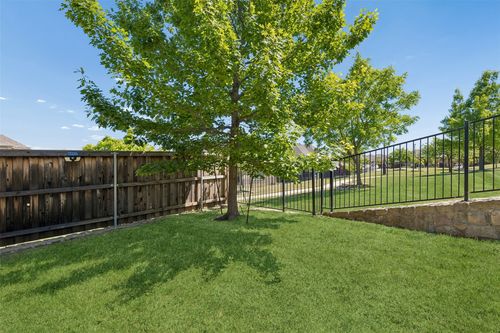 211 Copper Canyon Dr, Lewisville, TX, 75067-3778 | Card Image