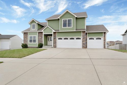 4503 Lamonte Dr, Manhattan, KS, 66503-8896 | Card Image