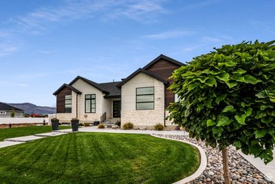 View of front of home featuring a front yard | Image 3