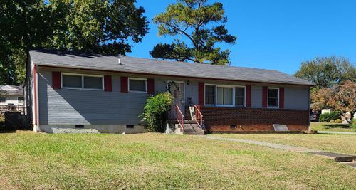 903 Sunny Dell Cir, Chattanooga, TN, 37412-3325 | Card Image