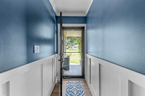 37943 Santa Barbara St, Clinton Twp, MI, 48036-4009 | Card Image